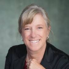 Women: the Imperfect Presidency Awaits