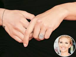 Johansson's third engagement ring is the connoisseurs' choice. Scarlett Johansson S Engaged Foget The Ring Admire Her Cleavage Celebrity Engagements Katie Couric Mila Kunis Too Sparkaliciouswit
