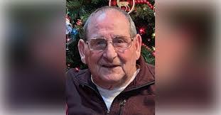 Andrew Amundsen's Instagram, Twitter & Facebook