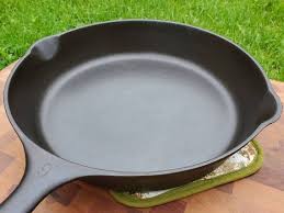 Sits 100 Flat On Coil Top Or Gas Range Stove Spins On Glass No Cracks Or Significant Imperfections On Th Cast Iron Corn Bread Organic Seasoning Stoves Range