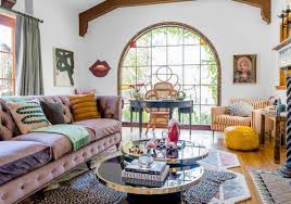 If you like to mix and match all different kinds of decorating styles together, eclectic style may be the one for you. 15 Eclectic Design And Home Decor Ideas