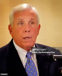 855 Gerald Frank Photos & High Res Pictures