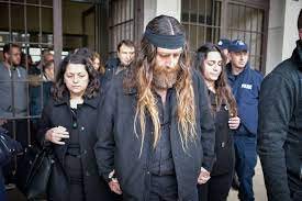 Η οικογένεια του βαγγέλη γιακουμάκη έχτισε εκκλησία στη μνήμη του παιδιού της. Baggelhs Giakoymakhs 3espase Se Klamata O Pateras Toy Oi Apoysies Kai H Diakoph Sth Dikh