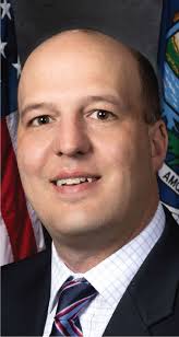 Kevin Hertel's Instagram, Twitter & Facebook