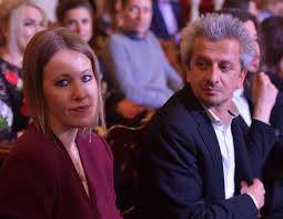 Об этом она рассказала своим подписчикам в livejournal. Bogomolov Podelilsya Podrobnostyami Romana S Sobchak