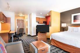 Marriott hotels with 2 bedrooms. Guest Rooms Accomdate A Single Individual Or Family