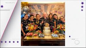 Quem mostrou o regresso de silvio aos estúdios do sbt foi a também apresentadora patricia abravanel, uma de suas filhas. Silvio Santos Comemora 90 Anos Ao Lado De Todas As Filhas Recordtv R7 Hoje Em Dia