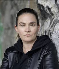 Julia Trueblood's Instagram, Twitter & Facebook