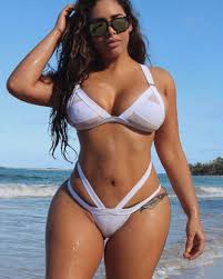 Fiorella lives and works in orange county, california. Galeria Conoce A Fiorella Zelaya Despampanante Modelo Peruana Tecache Cl
