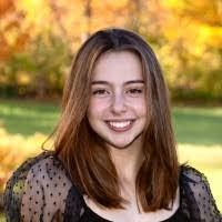 Kaitlin Farrell's Instagram, Twitter & Facebook