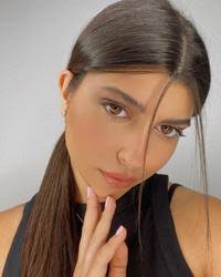 May Levy MakeUp Artist