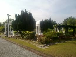 · walking distance to bukit komanwel recreation park. Bukit Jalil Recreation Park Low Weng Choong Flickr