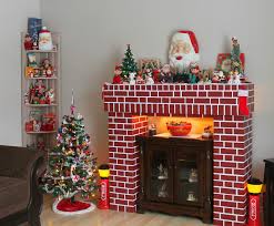 Weihnachten Am Kamin Dekokamin Aus Pappe Basteln Diy Weihnachtsdeko Ideen Zenideen Weihnachtlicher Kamin Weihnachten Kamindekorationen Diy Kamin