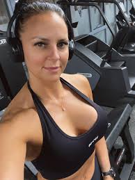 Rate my look out of 10 🎀❤