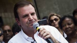 Viagens de Eduardo Paes são investigadas pelo Ministério Público