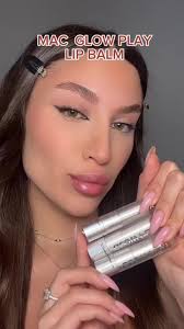 MAC Glow Play: מוצרי שפתיים מעולים מאק