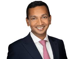 Saurabh Jain: Eye Surgeon London