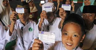Mohon sekolah nation star academy untuk memutasikan murid an neville anad dharmawan dari dapodik dan profil sekolah. Kartu Indonesia Pintar Begini Cara Benar Mencairkan Dananya