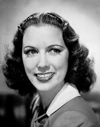 Eleanor Everett's Instagram, Twitter & Facebook