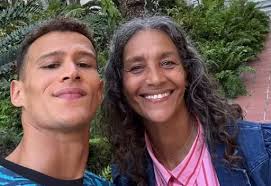 Former NFL QB Brad Kaaya Makes Touching Video About Close Relationship With  Famous Mom, Comedian Angela Means
