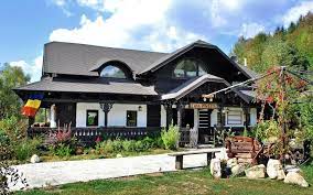 35, 725100, campulung moldovenesc, romania: Pensiunea Muzeu Casa Poveste Campulung Moldovenesc Worldtravelgroup