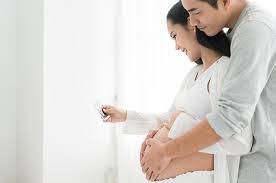 Puisi lingkungan berisi rasa syukur atas nikmat tuhan yang tercermin dari kelestarian lingkungan yang dimanfaatkan. Pentingnya Peran Ayah Saat Si Kecil Masih Dalam Kandungan