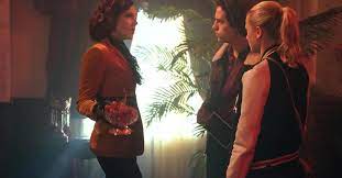 Voir riverdale saison 3 épisode 11 en streaming. Riverdale Saison 3 Episode 11 La Liste Des Nombreux Mysteres Resolus Dans The Red Dahlia Melty