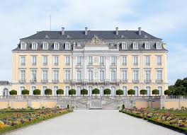 Oder schreiben sie uns unter touristinfo@augustusburg.de. Schloss Augustusburg In Bruhl Unesco Welterbestatte Objektansicht