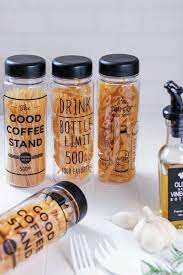 人気の100均ウォーターボトルでパスタをおしゃれに収納 窪田千紘フォトスタイリングwebマガジン klastyling 暮らす スタイリング powered by ライブドアブログ ウォーターボトル ボトル 収納