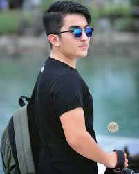 Hasil gambar untuk gambar cowok orang luar negeri yang ganteng