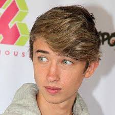 Maverick Baker Bio Facts Family Famous Birthdays Mavericks Cute Twins Baker