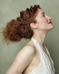 Doch in diesem jahr sind gekreppte frisuren wieder angesagt. Brautfrisuren Die Schonsten Frisuren Fur Kurze Mittellange Und Lange Haare Brigitte De