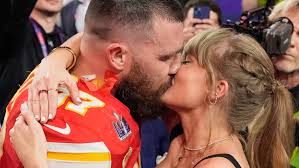 ASU WR Frank Darby high-fives ref vs. Florida State in Sun Bowl