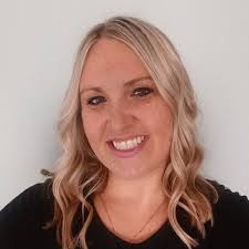 Holly Wheelehan 📚 Bookstagram (@hollylovesbooks1519) • Instagram photos  and videos