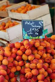For My Fellow French Frenchies Joyeux 14 Juillet Abricots At The Sunday Market In Morestel France Flickr Photo S Fruit Fruit And Veg Fresh Fruit