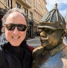 What advice do you have for moving to Portugal, specifically Caldas, as a  US citizen?