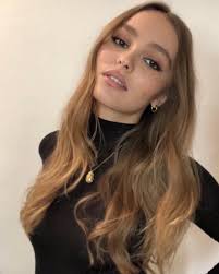 See more of lily rose melody depp on facebook. Lily Rose Depp Lilyrosedepp Vanessaparadis Johnnydepp Daughter Beautiful Natural Model Actress G Lily Rose Melody Depp Lily Rose Depp Style Lily Depp