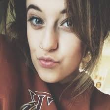 Shelbie Grace Draper (legitshelbie)