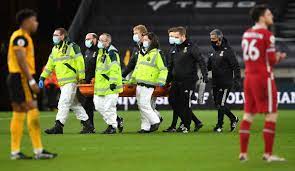 Der portugiese blieb regungslos am boden liegen und musste 14 minuten lang großer jubel wollte beim siegtorschützen diogo jota und kollegen aufgrund der verletzung seines. Premier League Schwerer Zusammenprall Verletzung Von Rui Patricio Uberschattet Liverpool Sieg In Wolverhampton