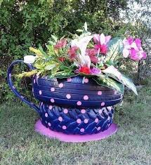 Maybe you would like to learn more about one of these? Comment Faire Un Parterre De Fleurs De Pneus Ce Que Peuvent Faire De Vieux Pneus Photos Et Videos Comment Faire Une Tasse De Pneu