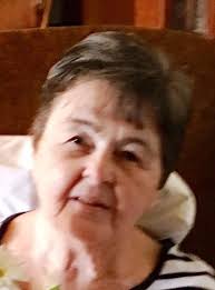 Dee Bohn's Instagram, Twitter & Facebook