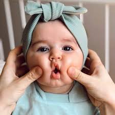 नेपाली गजलकार र तिनका केही आंशिक गजलहरुको बटुलो।