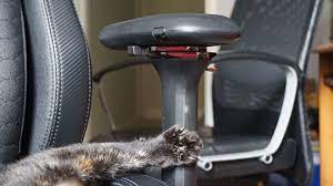 To make a thin shallow cut or mark on (a surface) with a sharp instrument. Razer Iskur Review 3 Months In Razer Gaming Chair Jioforme