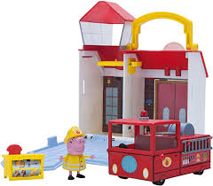 Amazon Com Peppa Pig S Fire Station Combo Pack Toys Games Peppa Pig Peppa Pig Toys Fire Station