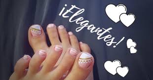 Uñas de pies color azul marino. Unas De Los Pies Decoradas En Color Rosa Coral Belleza