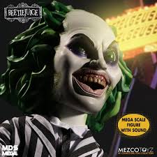 06 may 2011 @ 12:24 am. Beetlejuice Mezco 04 Daily Dead