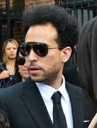 Nearly three decades after their debut album, smith has forged a new path as an artist. Christopher Smith Biography 2021 Biographon