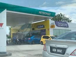 In fact, train travel has been gaining footing in recent years, as many travelers yearn to see the sights while getting to their destination in a timely fashion. Atm Petronas Puncak Alam 2 Nearby Klang In Malaysia 0 Reviews Address Website Maps Me