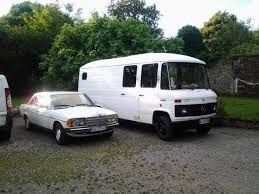 Je Suis A La Recherche D Un Fourgon Amenage Camping Car Cherche Ou Achete Mercedes Benz Anciennes