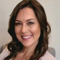 Kari Burrows's Instagram, Twitter & Facebook